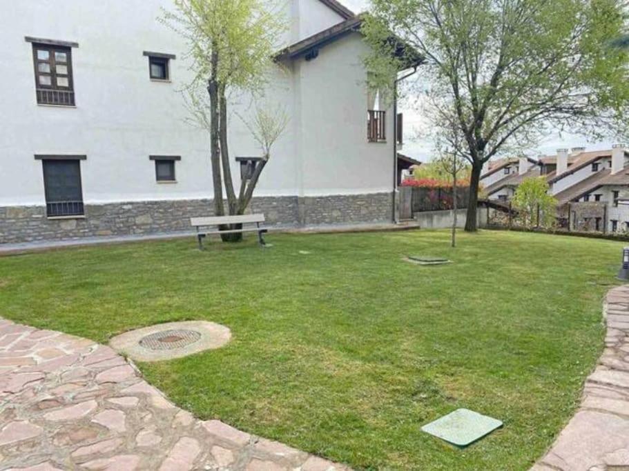 Un Encanto De Duplex Jaca Exterior foto