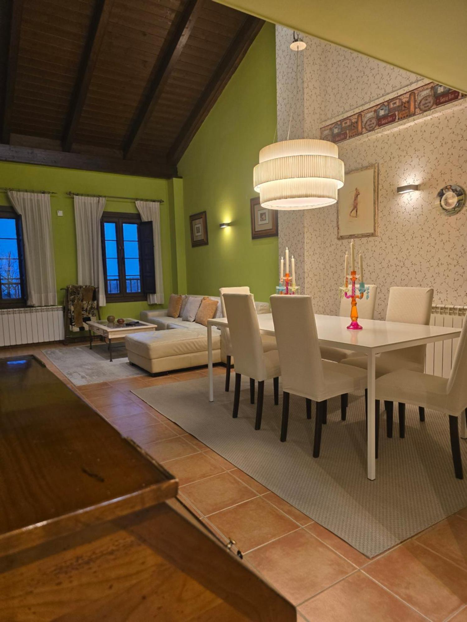 Un Encanto De Duplex Jaca Exterior foto