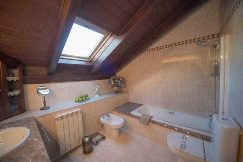 Un Encanto De Duplex Jaca Exterior foto